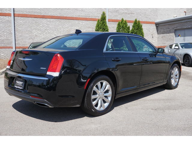 Certified Pre Owned 2018 Chrysler 300 Touring L Awd Awd Touring L 4dr